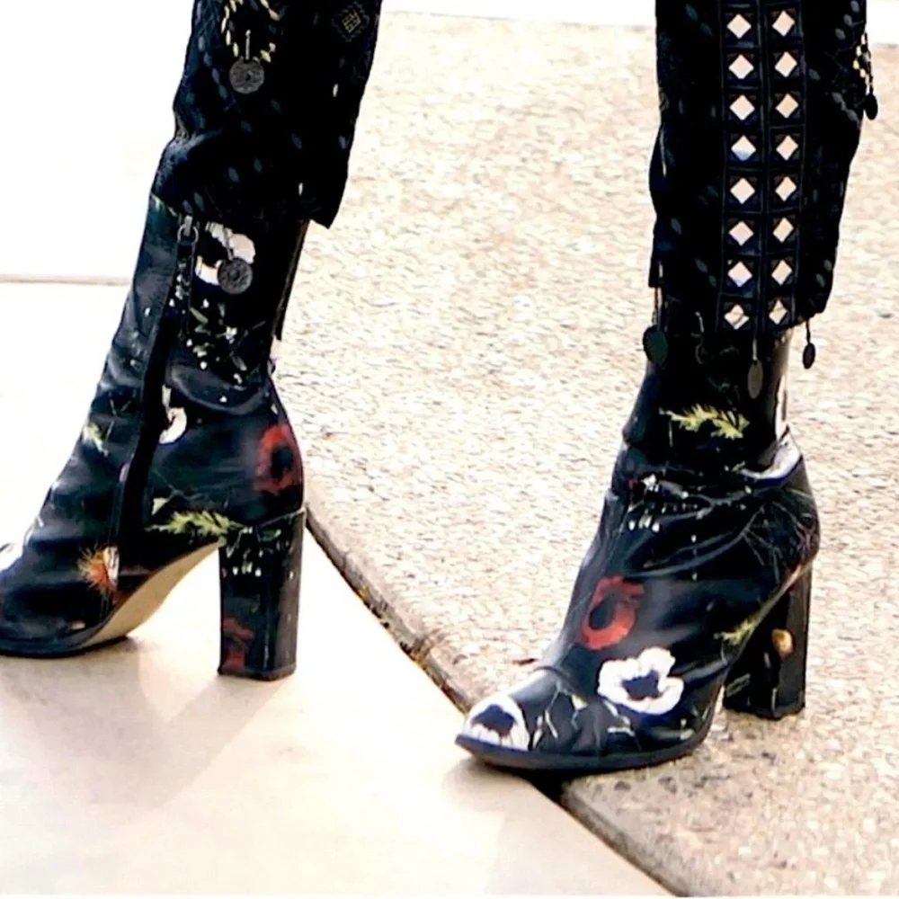 Matisse 6 Leather Floral Graffiti Posey Ankle Boot Bootie‎ Heeled Black Nastygal